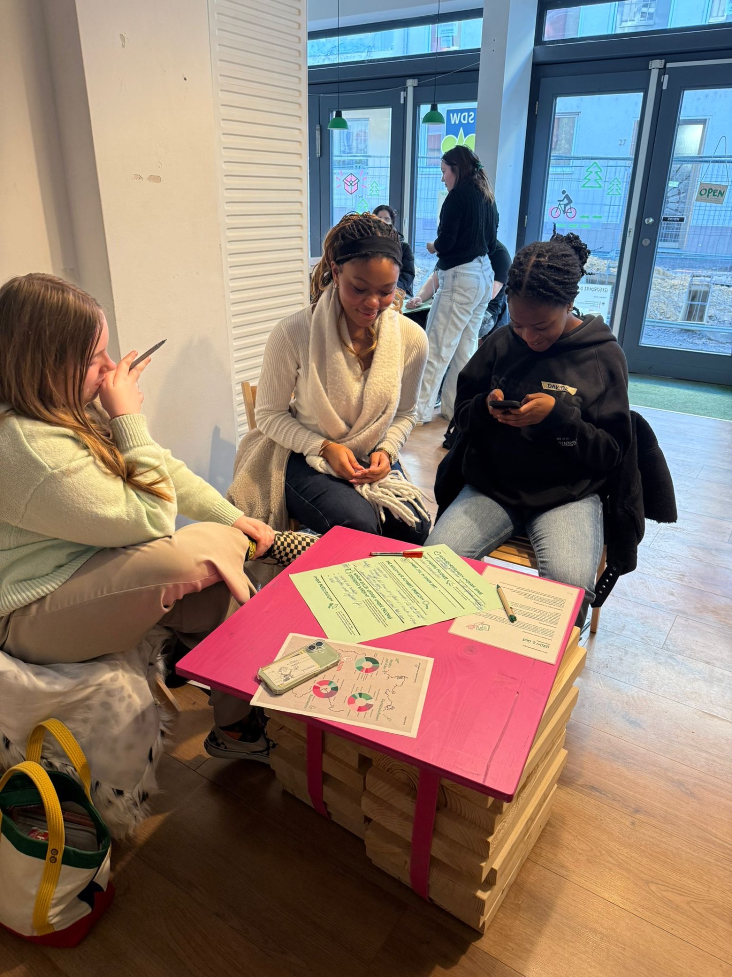 PHOTO 2025 12 11 18 00 23 7