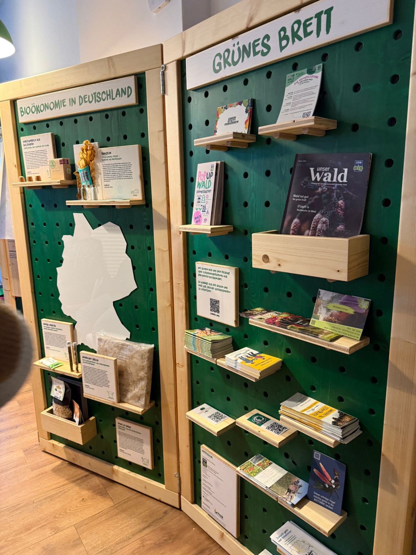 PHOTO 2025 12 11 18 00 24